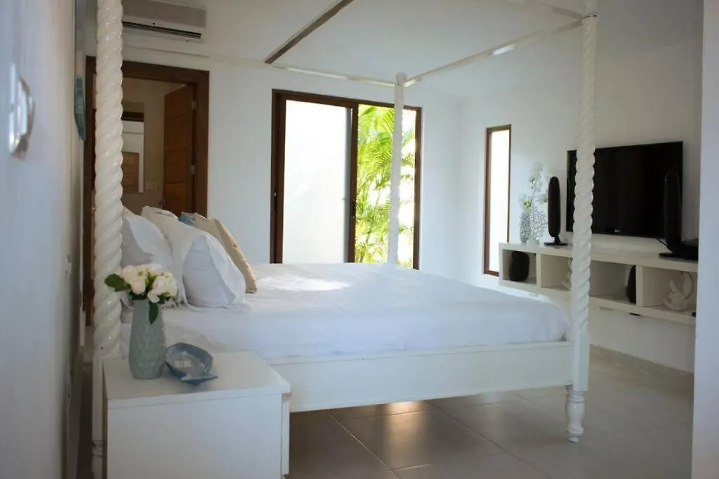 2.Eurocaribe Suites Punta Cana Beach Los Corales Pool Wifi 2 Min From The Beach